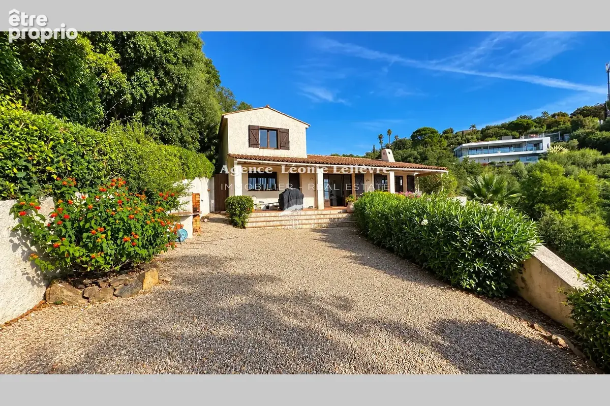 Maison 6 pièces 152 m² à vendre à Sainte-Maxime (83120) - photo 2