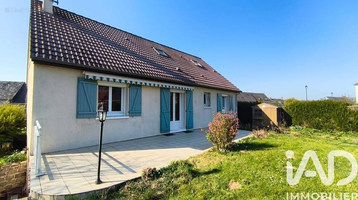 Photo 1 - Maison à BEAUVILLIERS