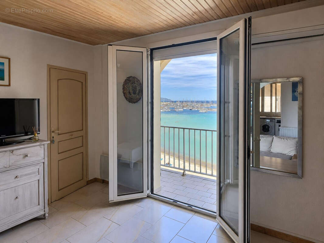 Appartement à LE LAVANDOU