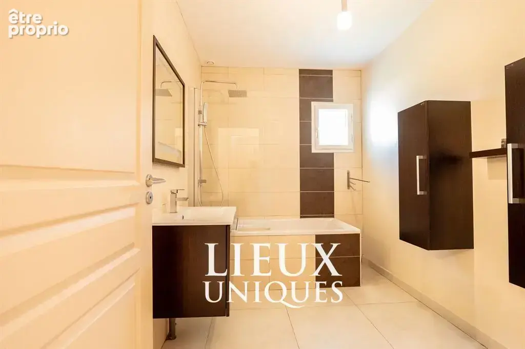 Lieux uniques ® x propriétés privées propose propriete de 147 m² - terrain de 2050 m² 5 km de la gar - photo 25