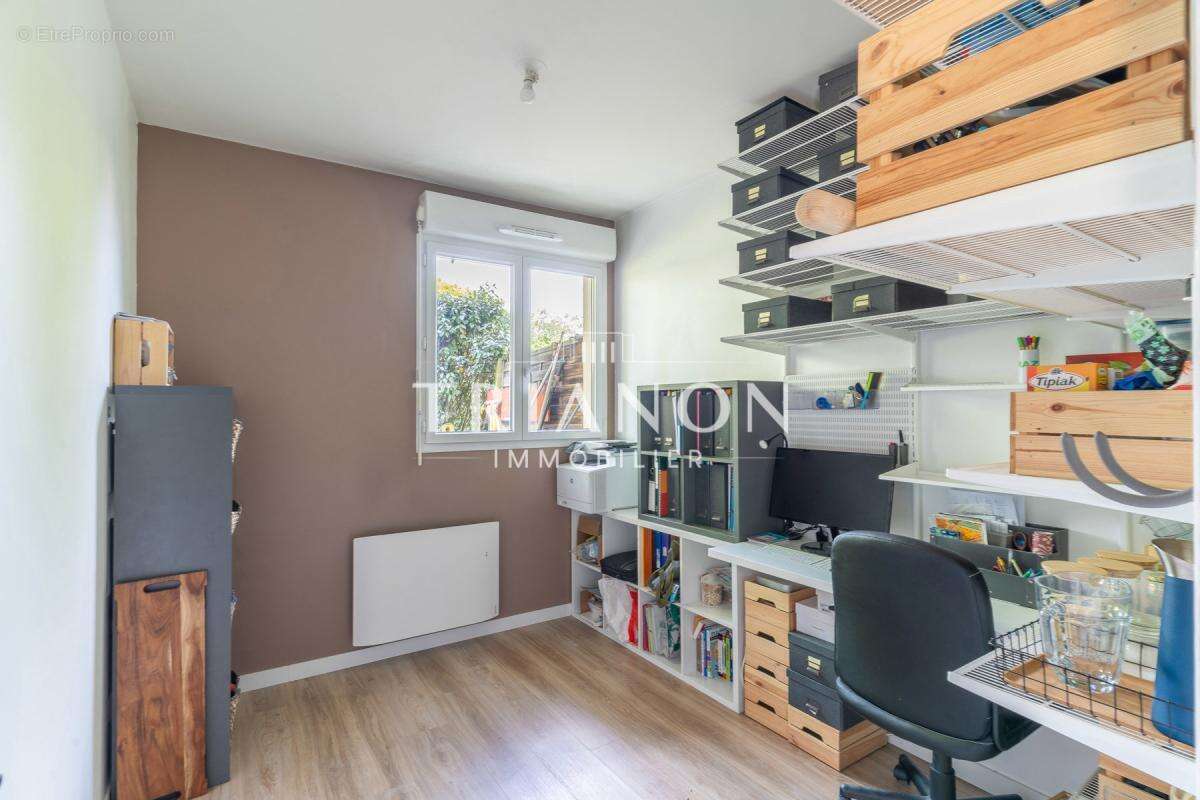 Appartement à VERNEUIL-SUR-SEINE