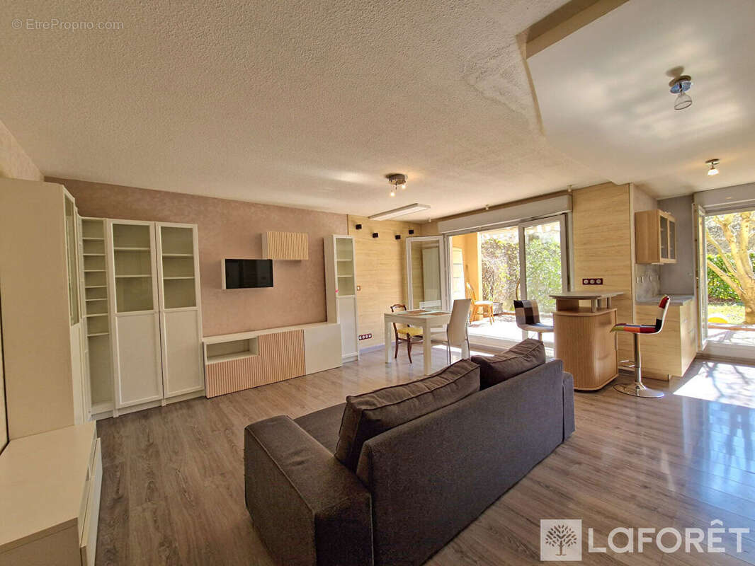 Appartement à OULLINS