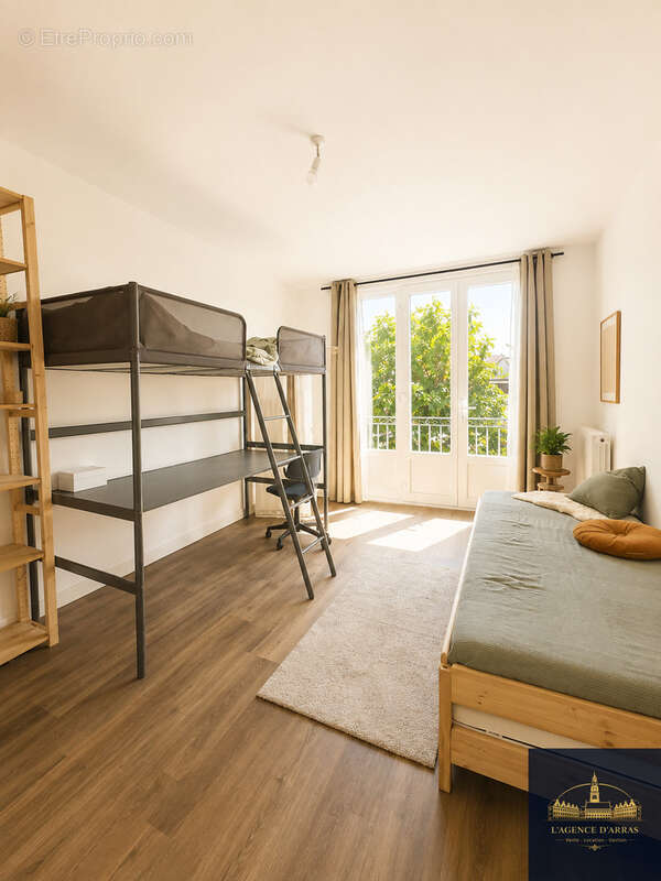 EXCLUSIVITÉ   Grande maison familiale de 210 m2 avec 6 chambres, jardin, à moins de 15 min à pied de la gare - photo 13