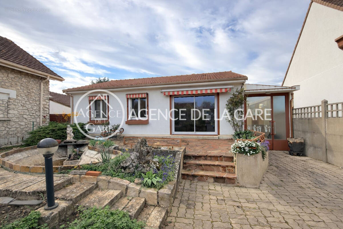 Maison à QUINCY-SOUS-SENART