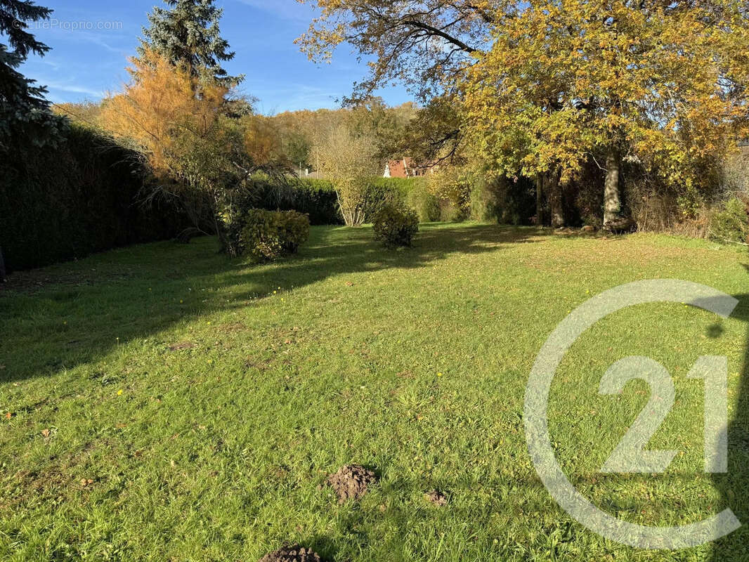 Maison à LA CELLE-SUR-LOIRE