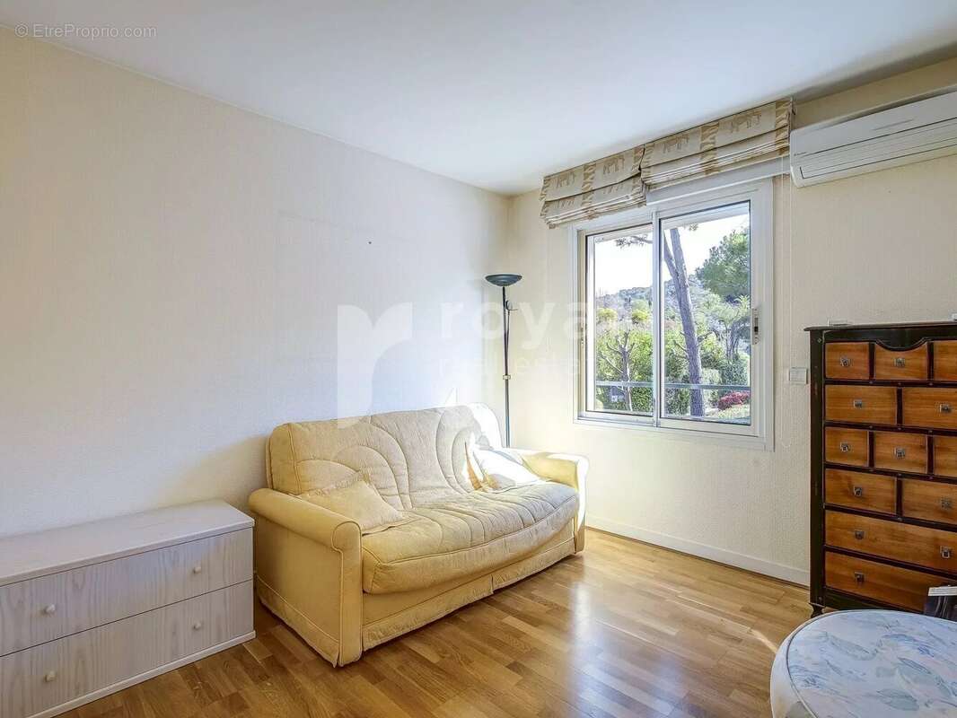 Appartement à MOUGINS