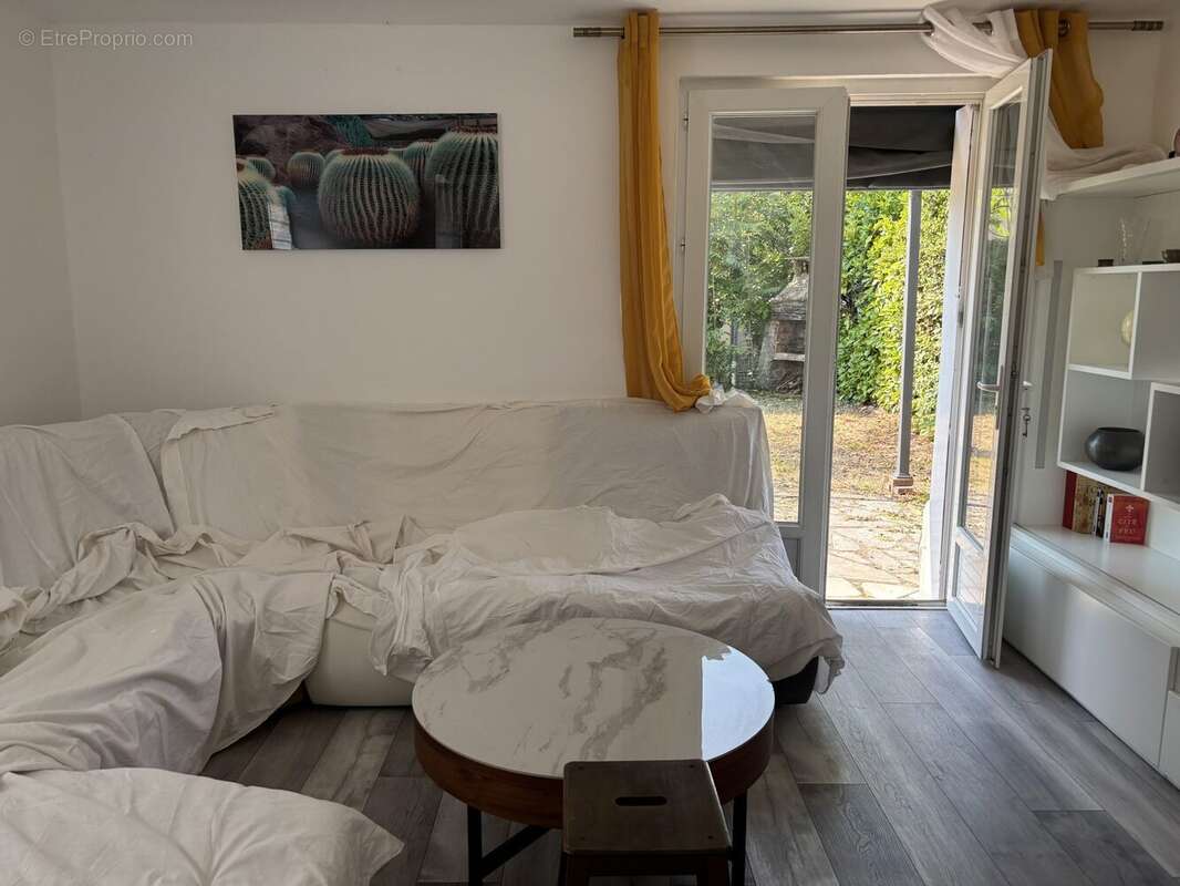 Maison 76 m² à Aubenas  - photo 2