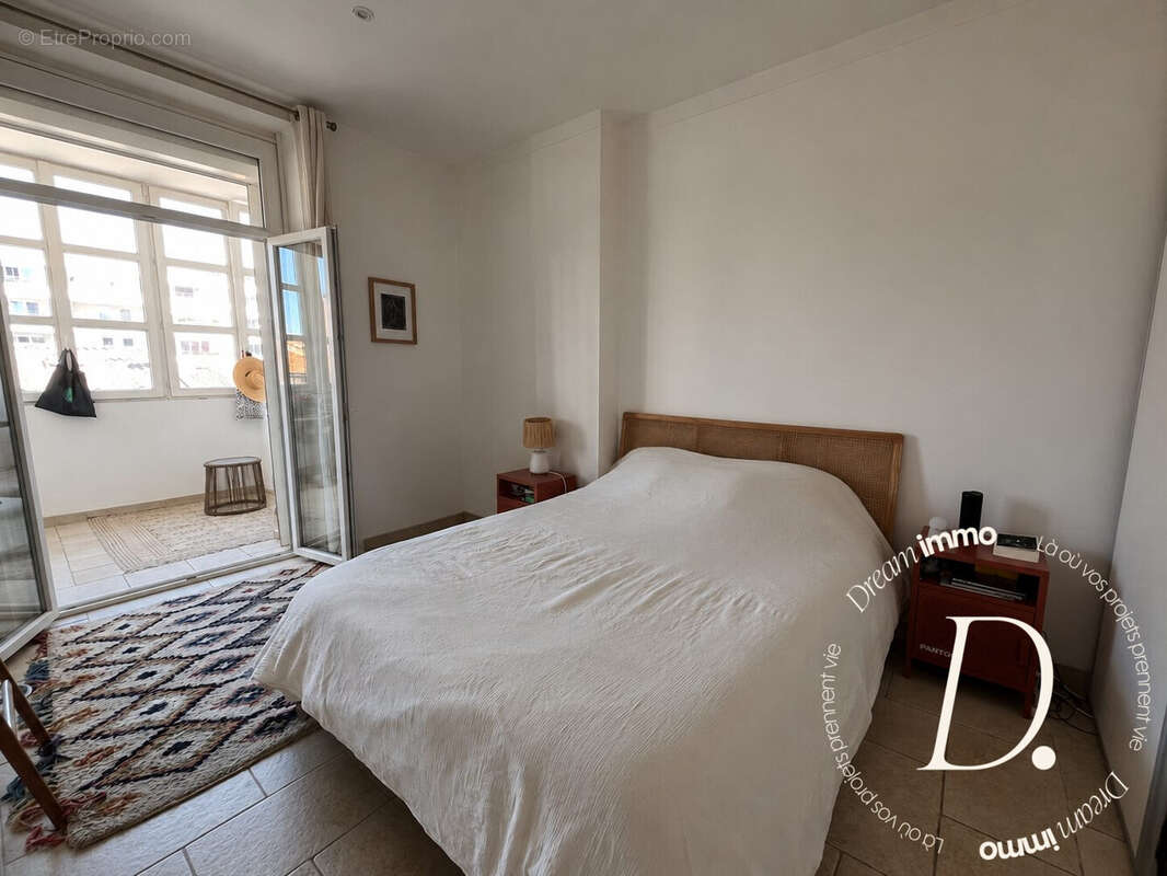 Appartement à MARSEILLE-6E
