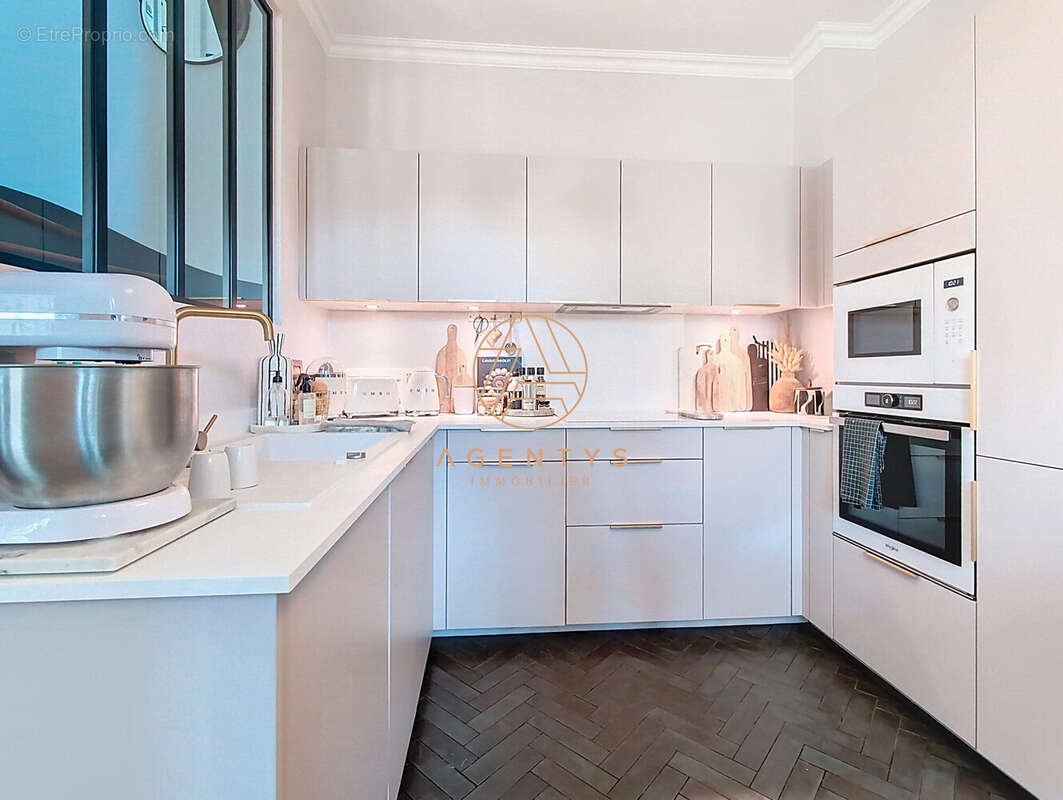 Maison à SAINT-MAUR-DES-FOSSES