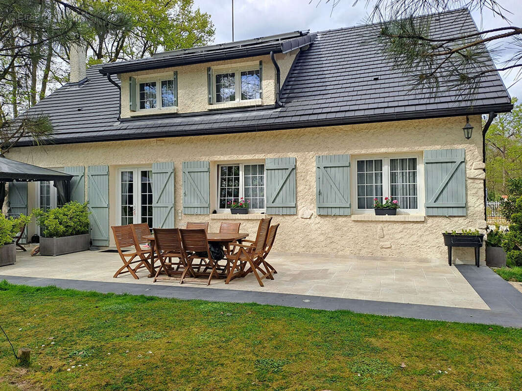 Maison Poigny La Foret 7 pièces à vendre - photo 15