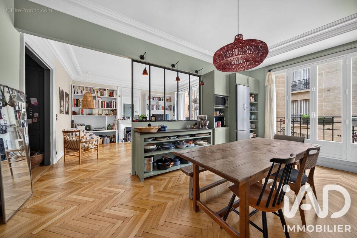 Photo 1 - Appartement à PARIS-18E