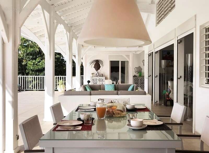 Maison à SAINTE-ANNE