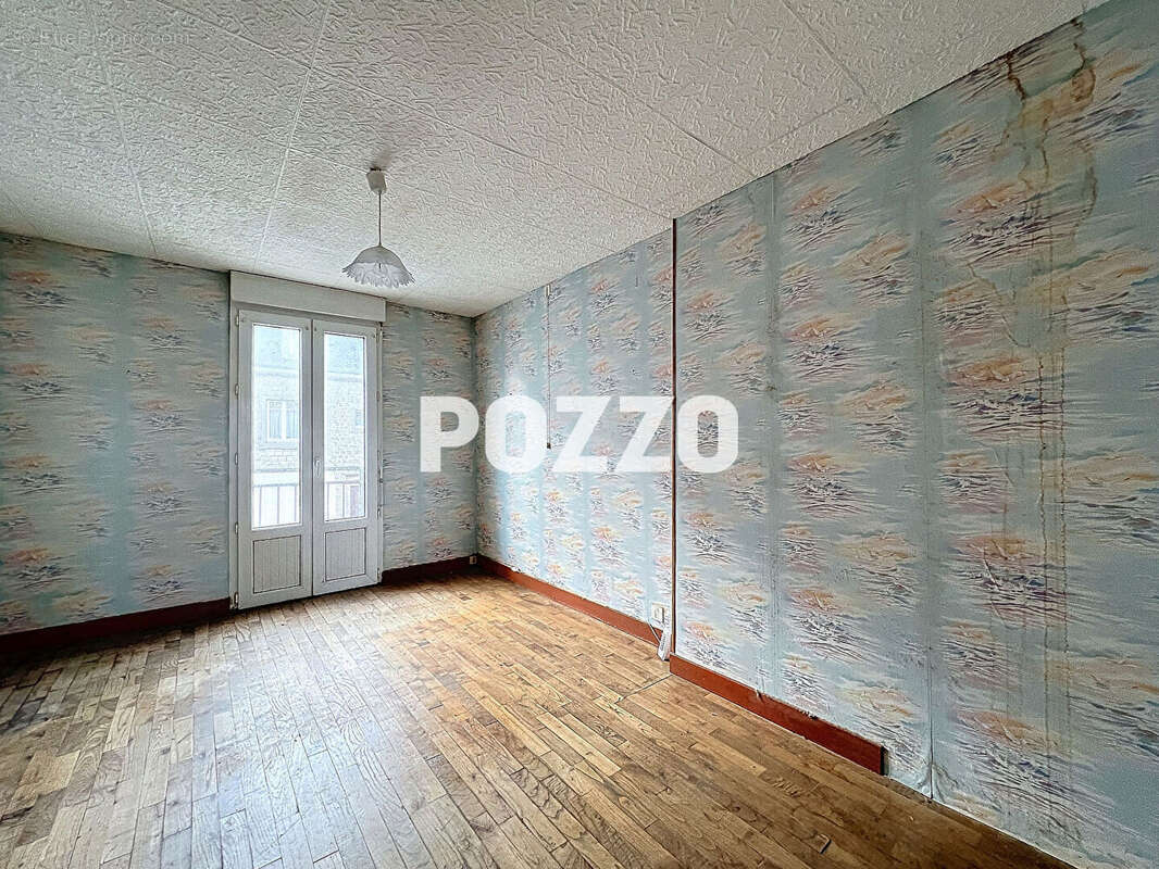 A VENDRE - Saint Hilaire Du Harcouet - Maison 2 pièce(s) 71.15 m² - Centre-ville - photo 10