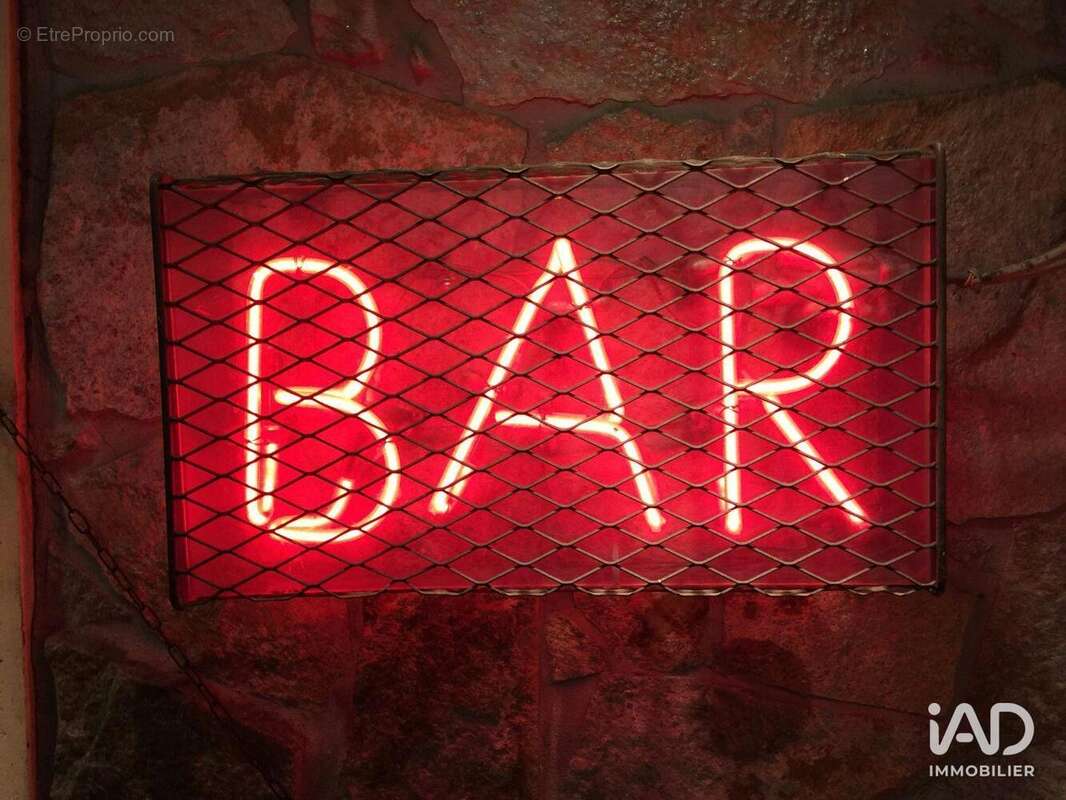 Photo 2 - Commerce à QUIMPERLE