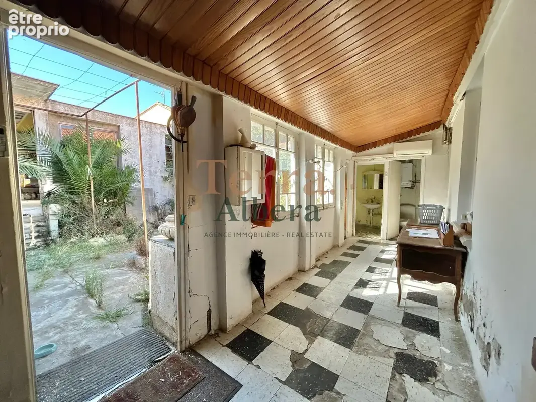 Perpignan - maison plain pied à renover - garage-atelier - photo 11