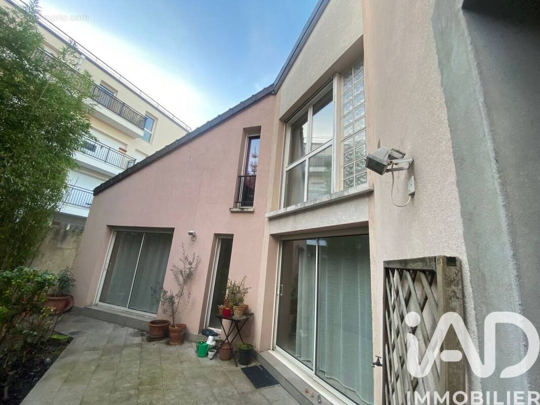 Photo 1 - Maison à VANVES