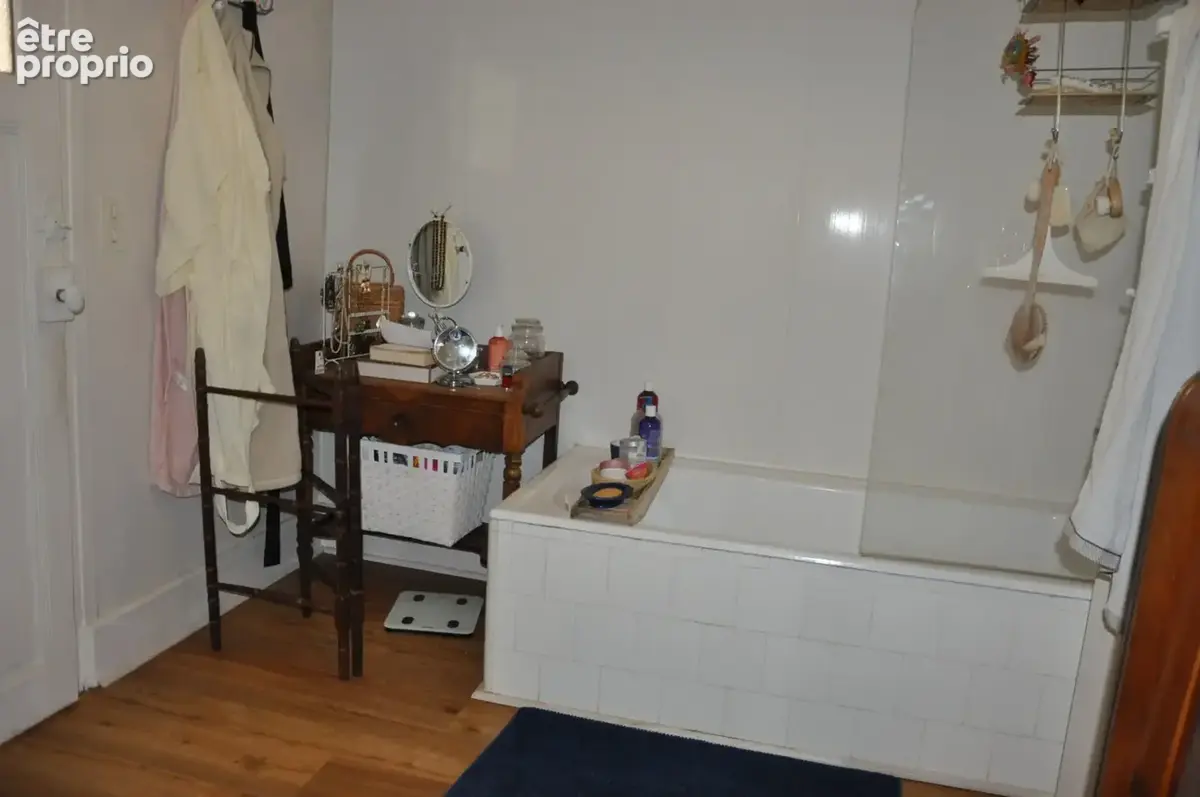 Belle maison des années 30, avec 3 chambres et terrasse - photo 17