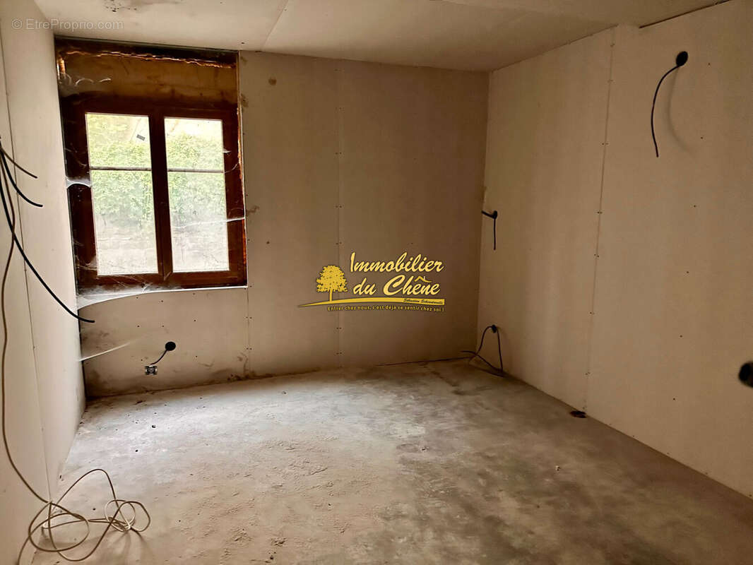 Appartement à LUXEUIL-LES-BAINS