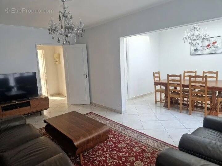 Appartement à IVRY-SUR-SEINE