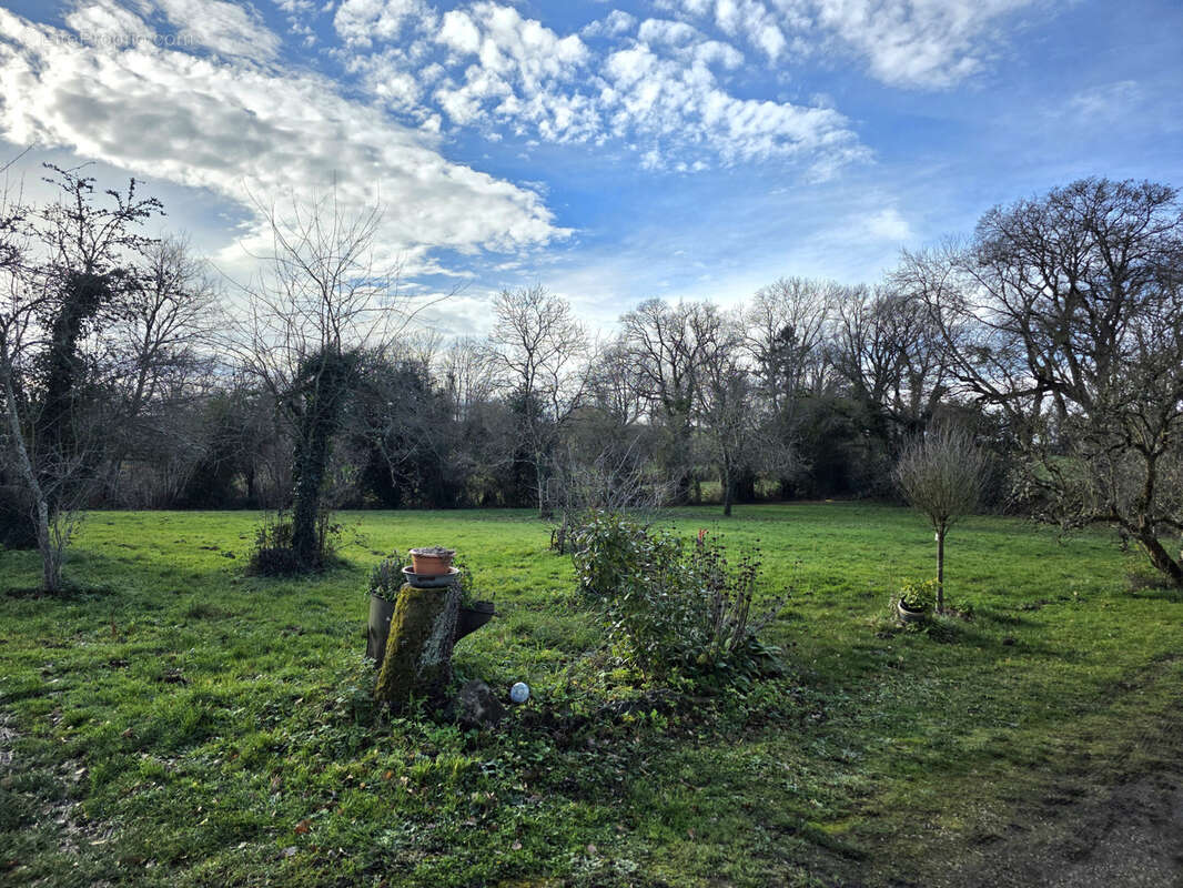 Maison à SAINT-GERVAIS-D'AUVERGNE