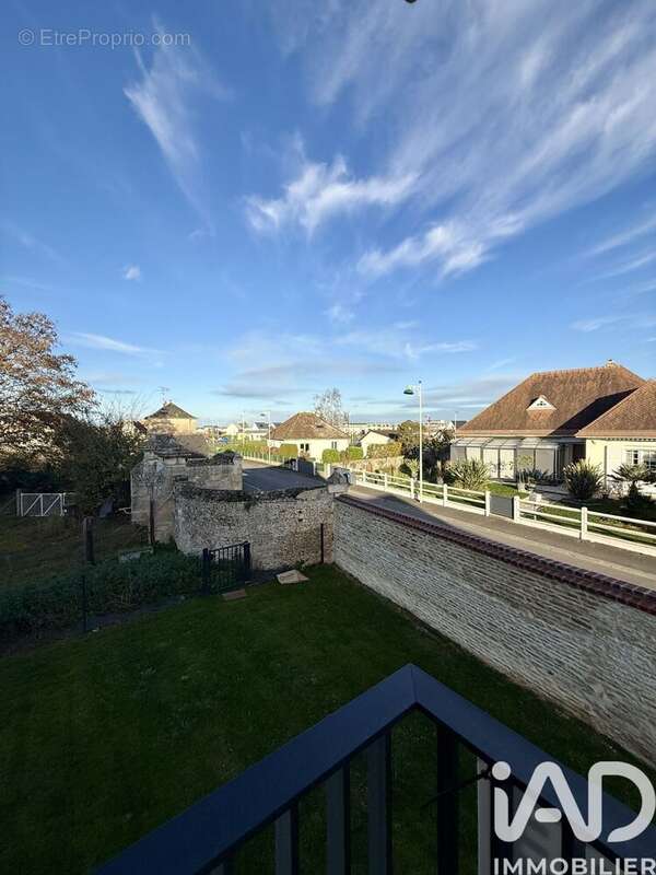 Photo 5 - Appartement à CORMELLES-LE-ROYAL