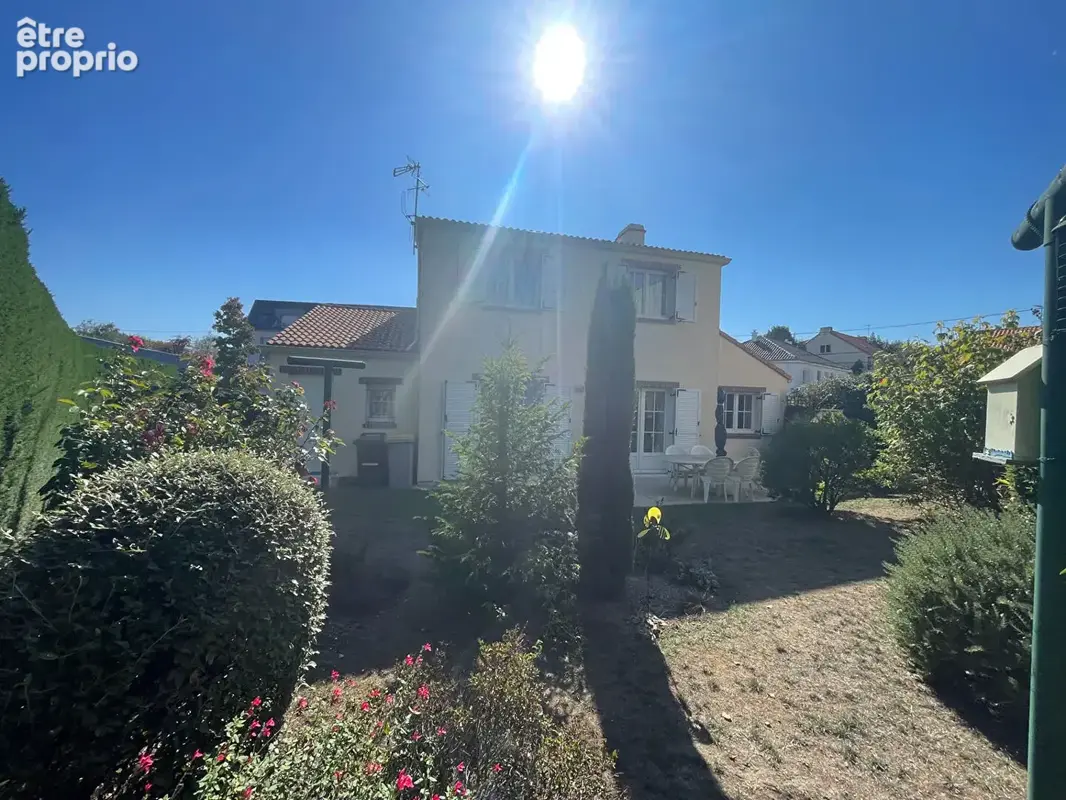 Maison à SAINT-SEBASTIEN-SUR-LOIRE