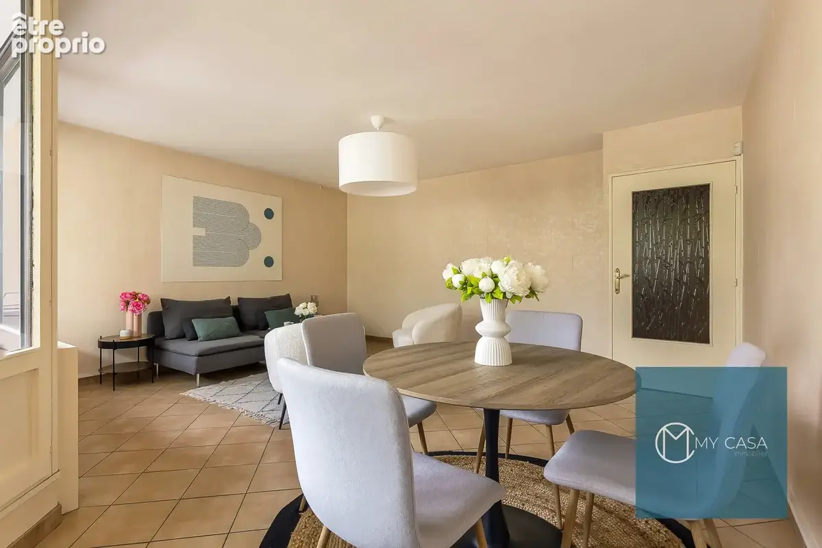 Appartement T4 avec Loggia et garage sur LYON 7 / BERGES DU RHONE - photo 2