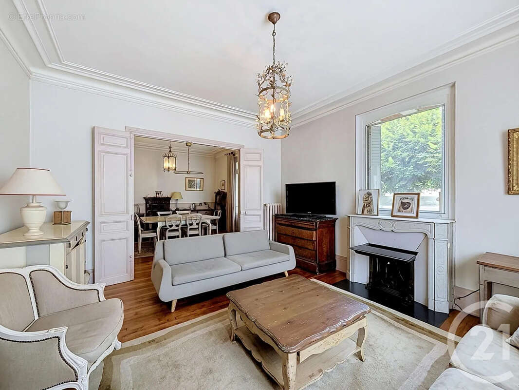 Maison 216 m² à Fontainebleau  - photo 5