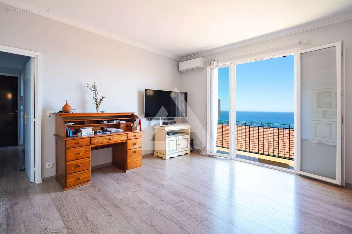 Appartement à CAP-D'AIL