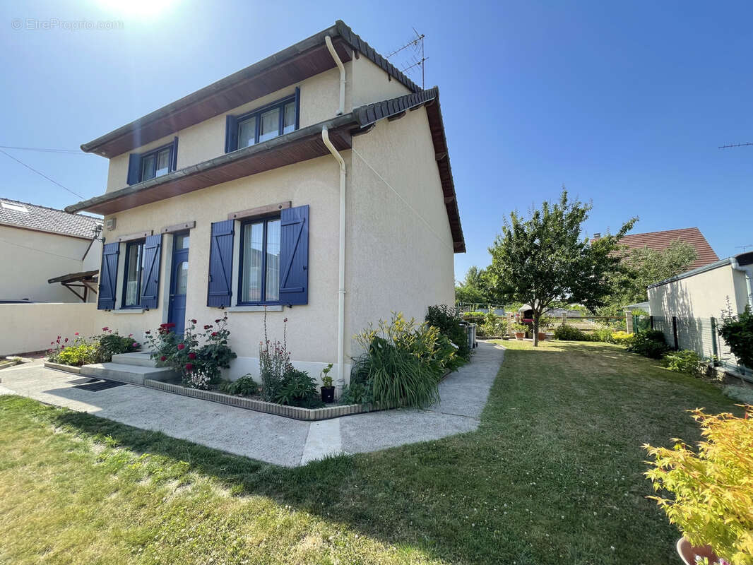 Maison à MITRY-MORY