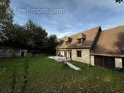 Maison à SAINT-CYR-LA-CAMPAGNE