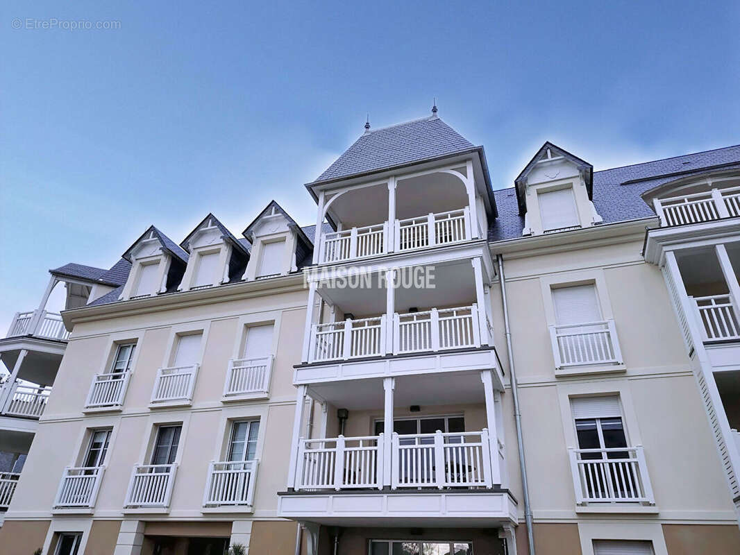 Rare à la Vente : Superbe Duplex T4 avec Aperçu Mer Dinard - photo 3