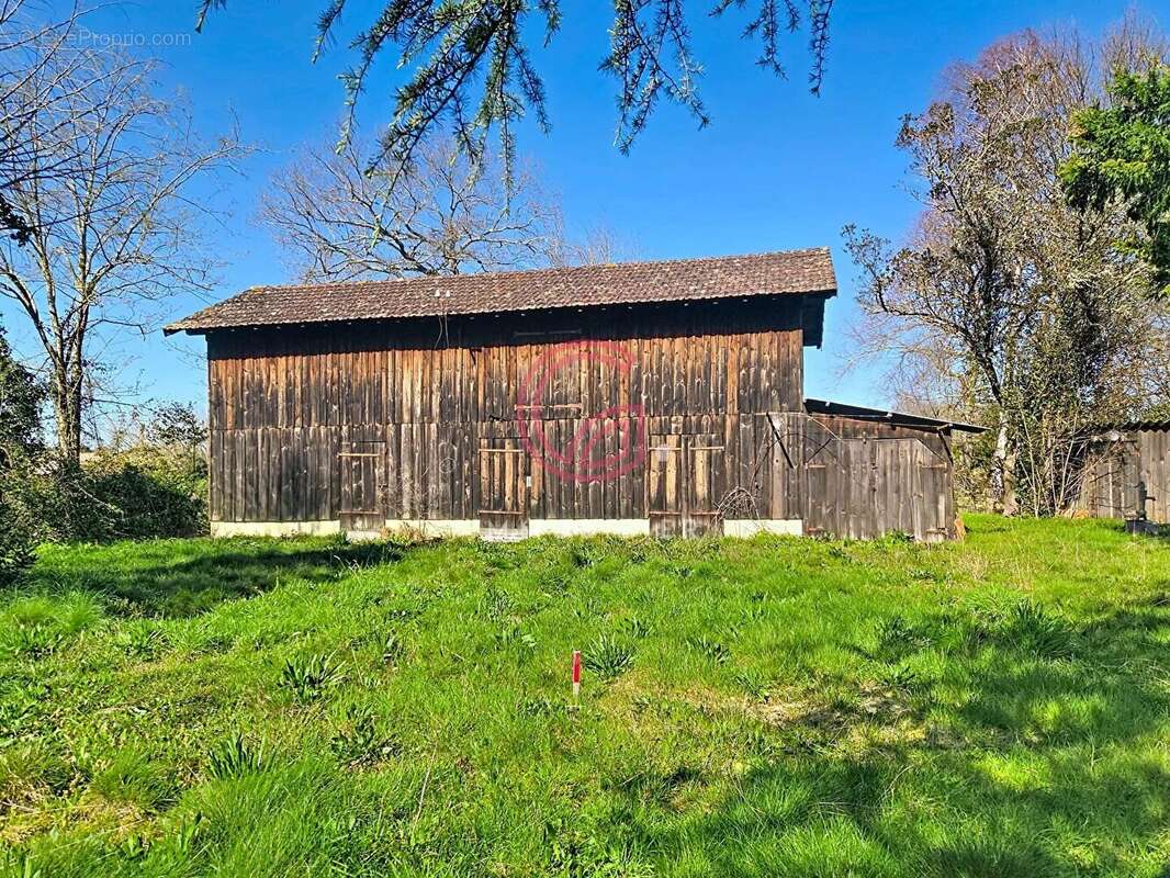 Maison à PARENTIS-EN-BORN