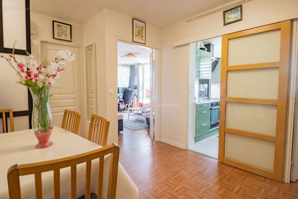 Appartement 88 m² à Elancourt  - photo 16