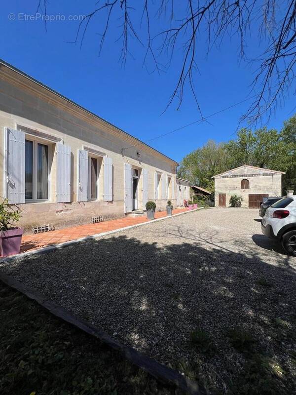 Photo 1 - Maison à SAINT-DENIS-DE-PILE