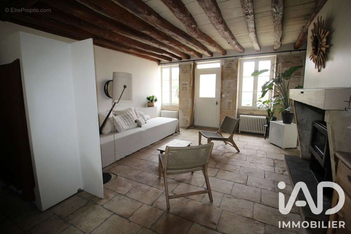 Photo 5 - Maison à VARENNES-VAUZELLES