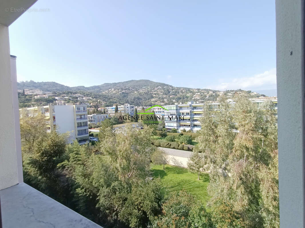 Appartement à MANDELIEU-LA-NAPOULE