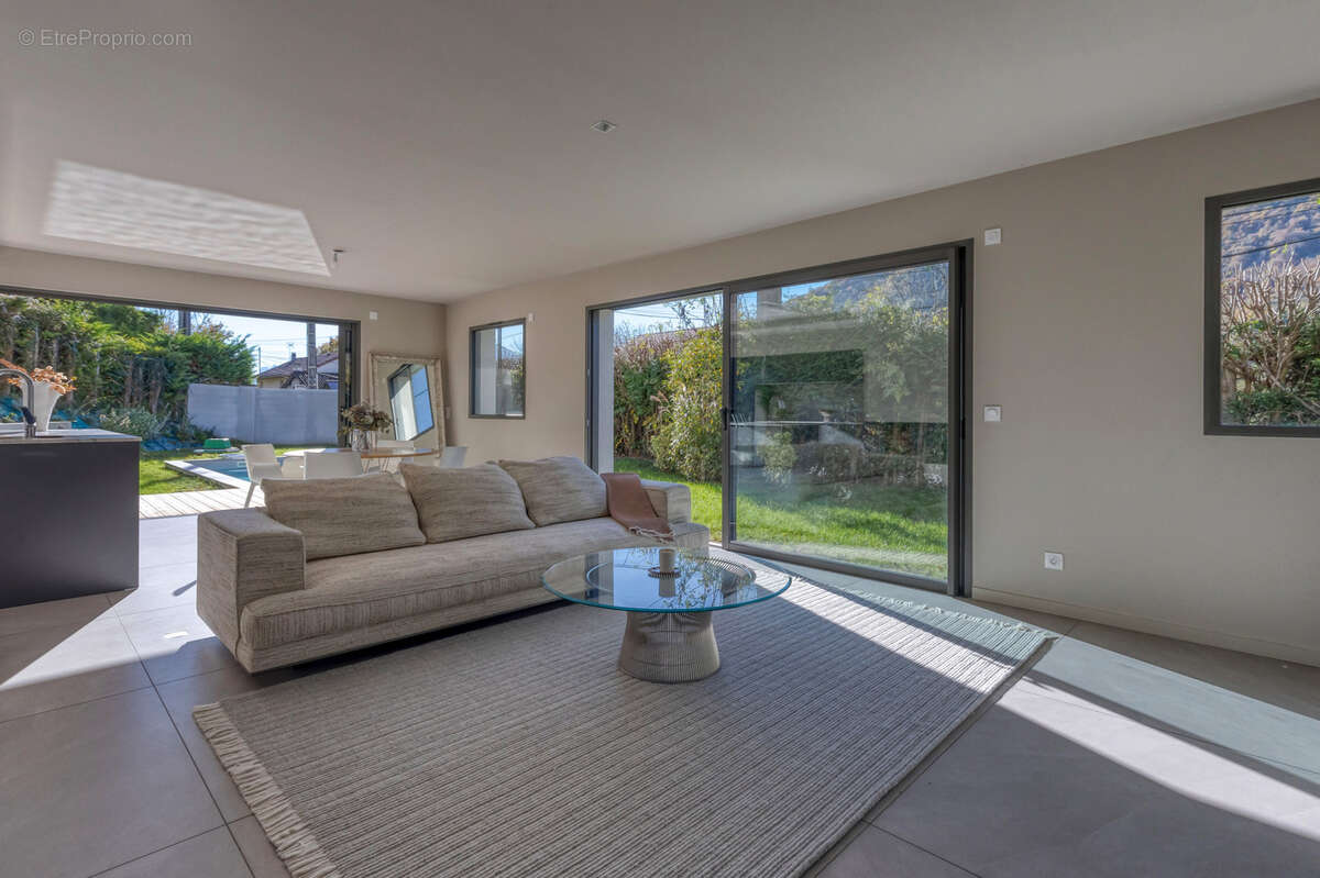 Maison à SAINT-MARTIN-LE-VINOUX