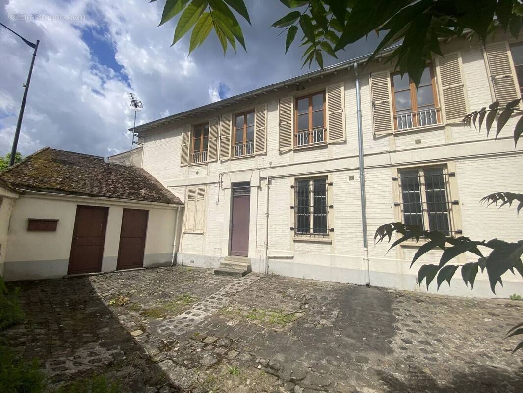 Appartement à MELUN