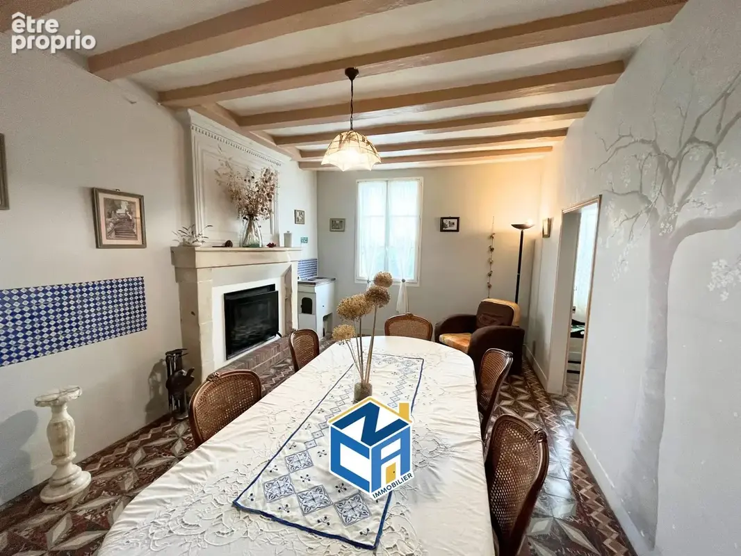 Maison 172 m² à Avon-Les-Roches  - photo 7