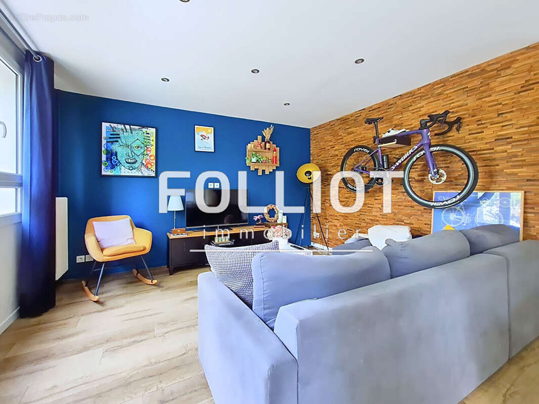A VENDRE Bel appartement  rénové 3 pièces 65,90 m² à CAEN VENOIX - photo 4