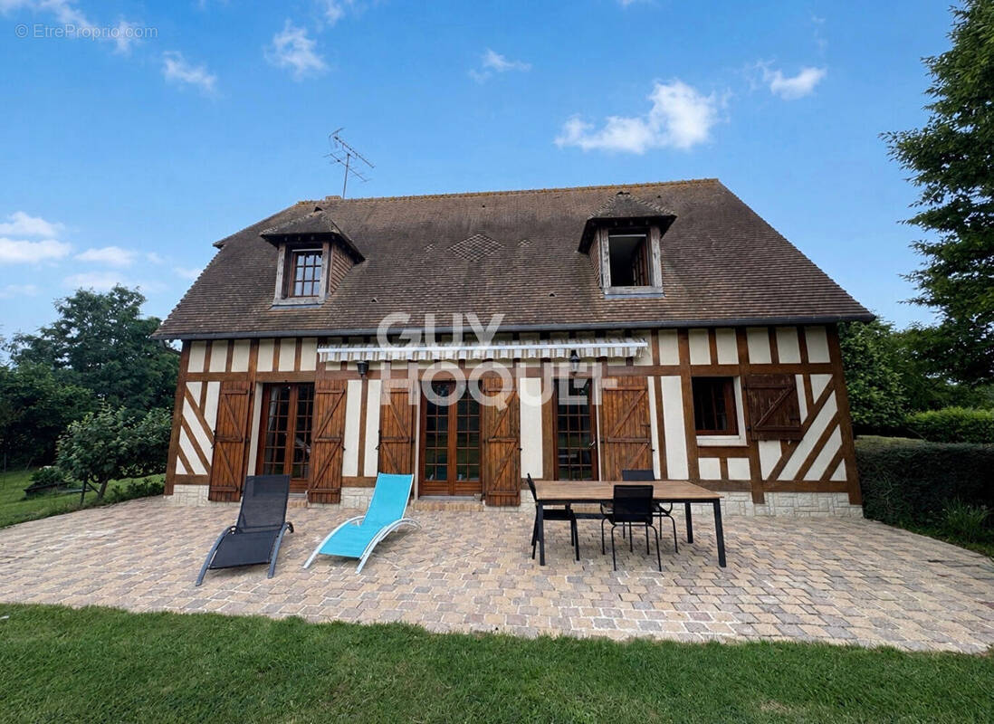 Maison à BRETEUIL