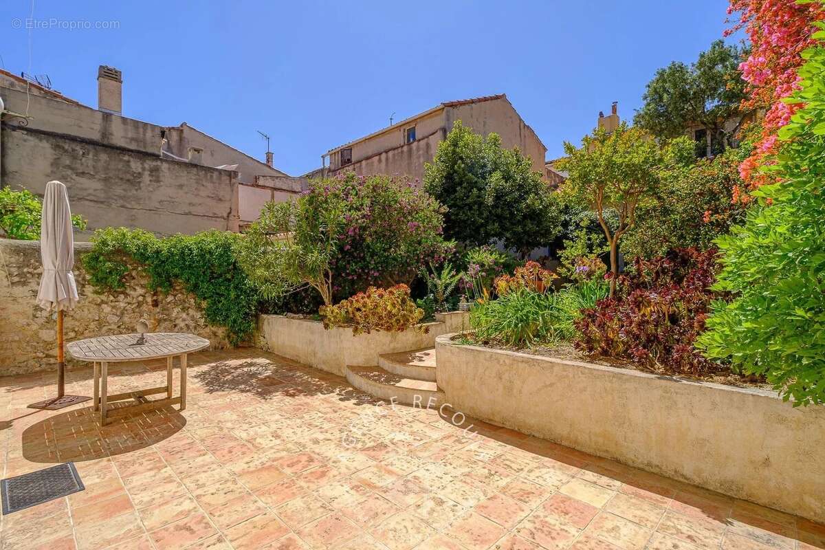 Maison à MARSEILLE-7E