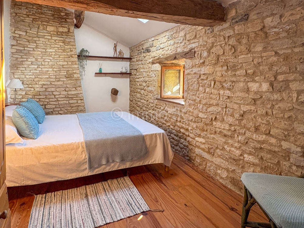 Maison à LEZAY