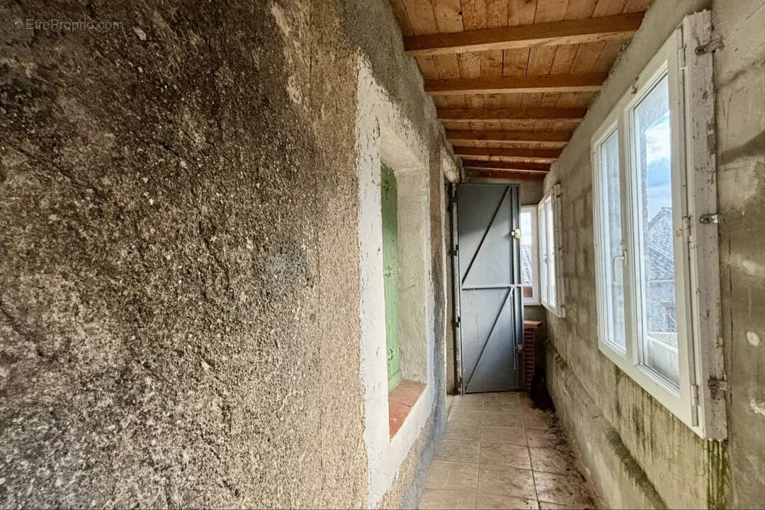 Maison à SAINT-ANDRE-DE-MAJENCOULES