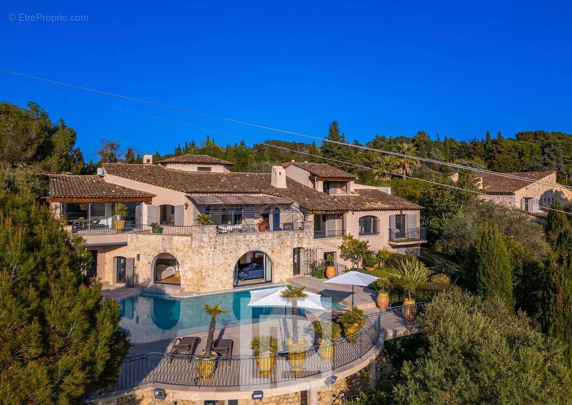 Maison à MOUGINS