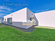 Maison à CHENAC-SAINT-SEURIN-D&#039;UZET