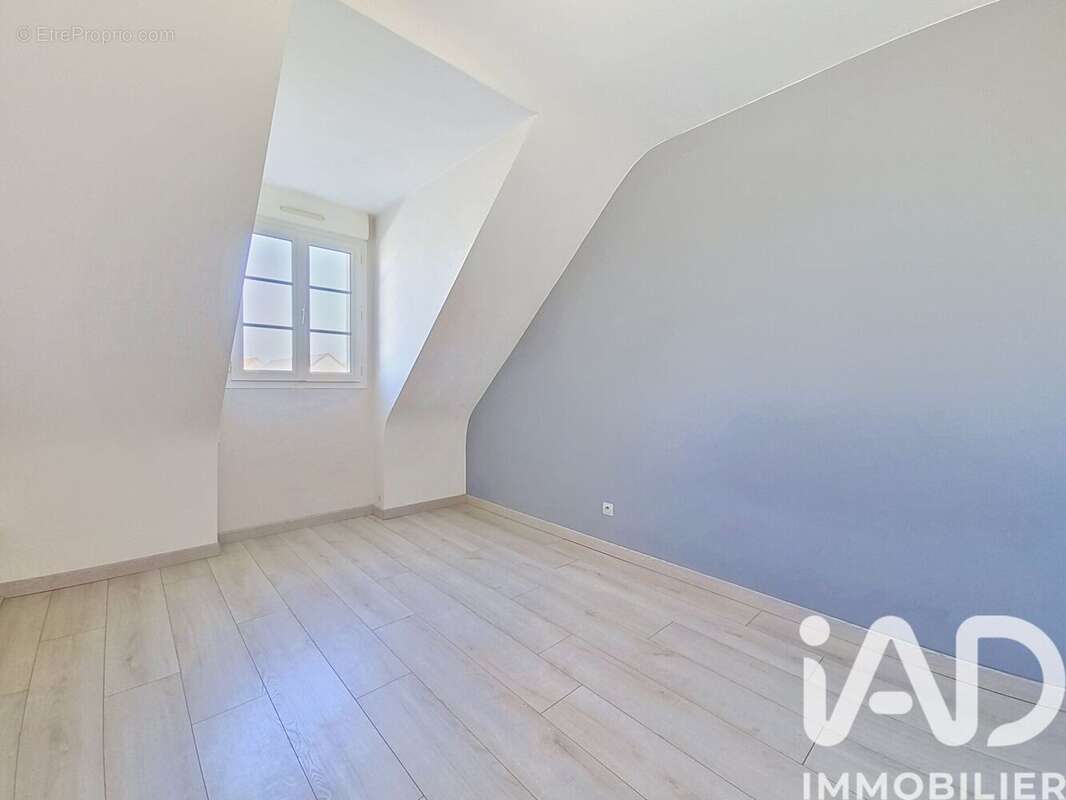 Maison 140 m² à Luynes  - photo 9