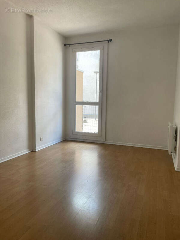 Appartement à SAINT-JEAN-DE-BRAYE