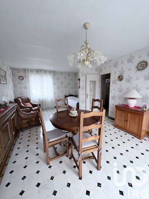 Photo 8 - Maison à SAINT-ETIENNE-DU-ROUVRAY